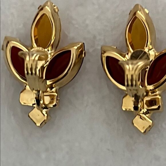 Vintage Elegant Amber, Garnet & Smokey Rhinestone’s 3 Pc Brooch & Clip Earrings - Picture 7 of 9